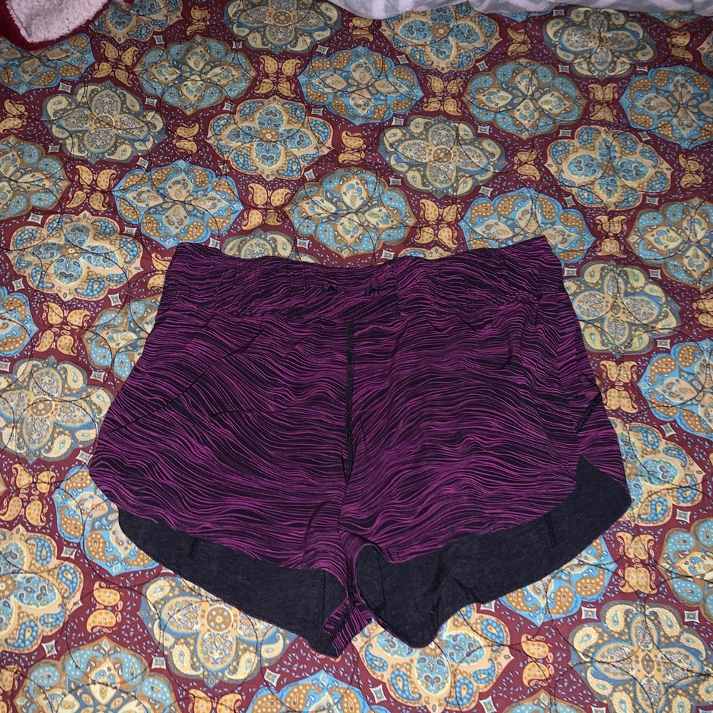 Lululemon shorts REVERSIBLE